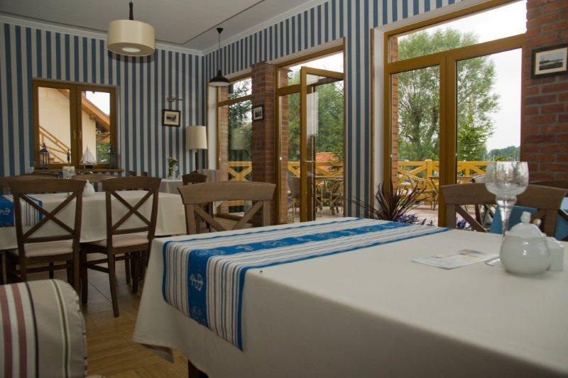 Sloneczny Port Bed and Breakfast Mikołajki Eksteriør billede
