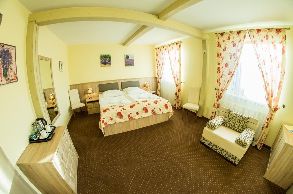 Sloneczny Port Bed and Breakfast Mikołajki Eksteriør billede